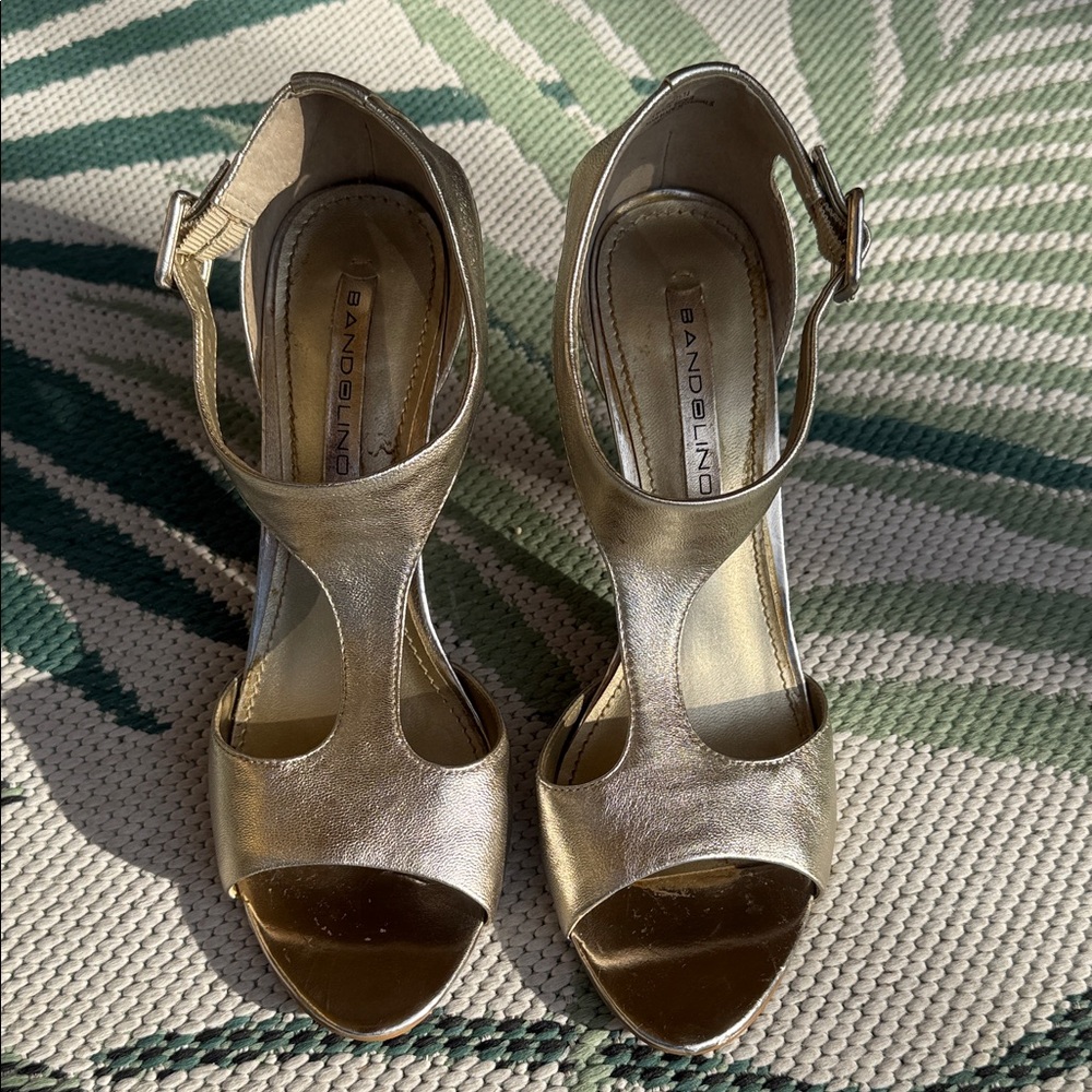 Bandolino Women's Metallic Heeled Sandals